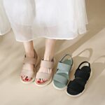 Thick-soled sports sandals for women - Image 2