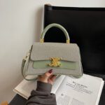 Simple and stylish small square bag - Image 5