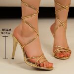 Summer New European and American Large Size Round Toe Strap